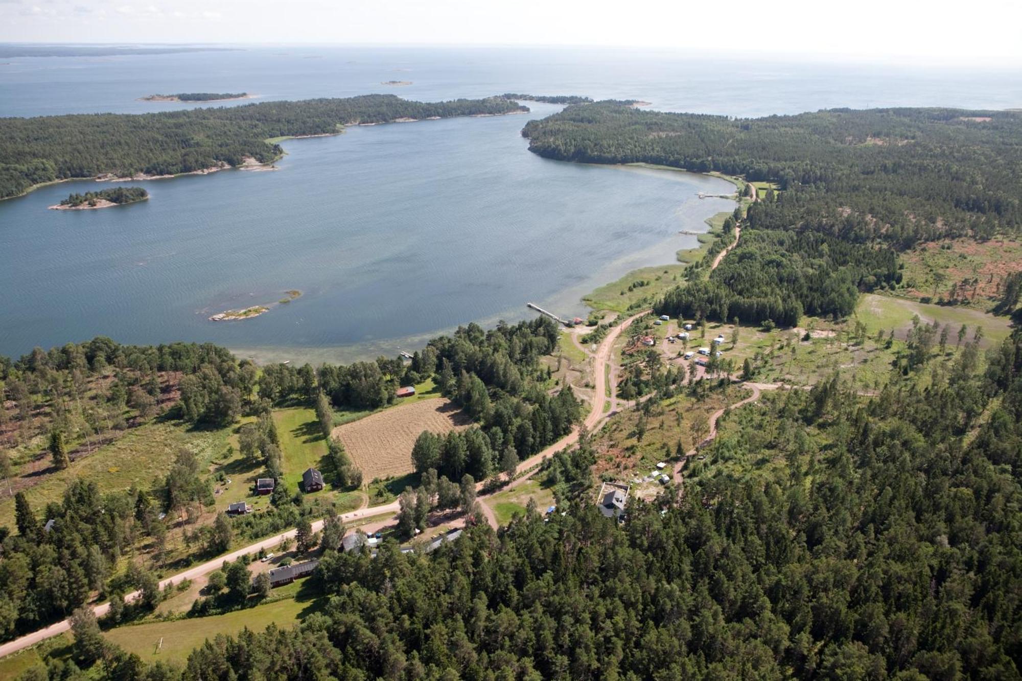 Soederhagen Camping Och Gaesthem Экерё Экстерьер фото